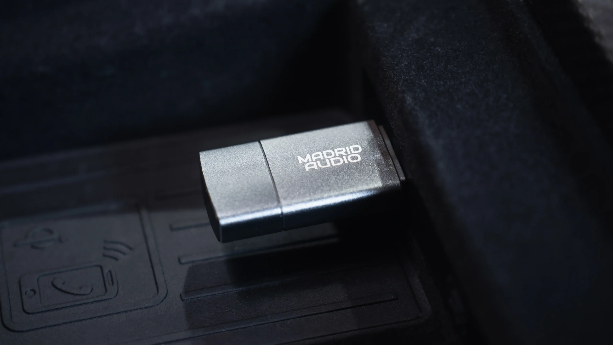 Dispositivo USB para tener Carplay inalámbrico
